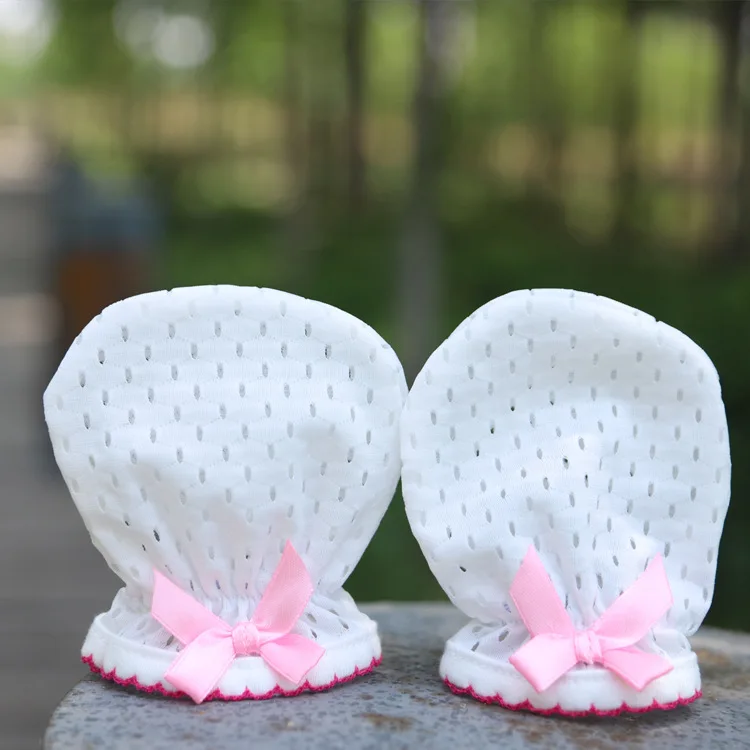 2022 Newest Summer Ice Silk Mesh Infant Teething Mittens And Socks Hand