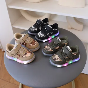 Hot Sale Kid Sport Shoes Children Sneakers Fashion Breathable LED Casual Walking Sneakers Lightweight Shoes
