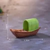 colorato 5.Barche ricoperte di verde