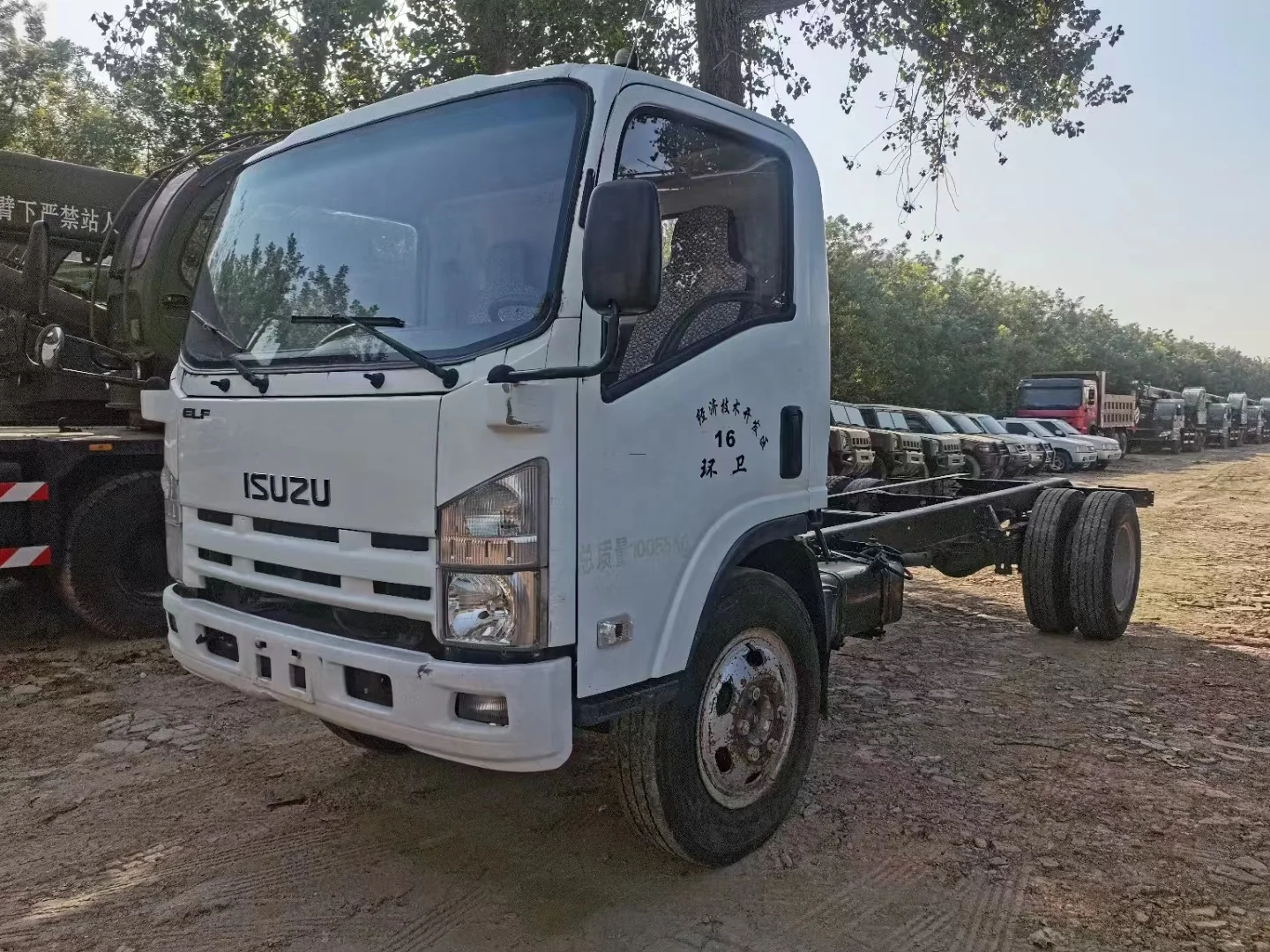 Used suzu 700P Used Light Isuzu Cargo Truck New Diesel Lorry Van with Fence Cargo Tank Drive Wheel Left Steering