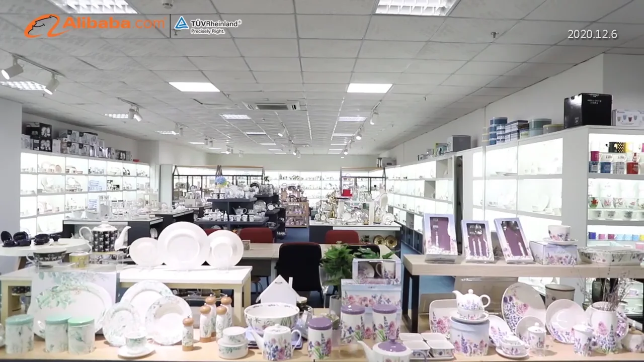 New Arrived Floral Decal Dubai Porcelain Luxurious Dinner Set Tableware Buy Factory Custom