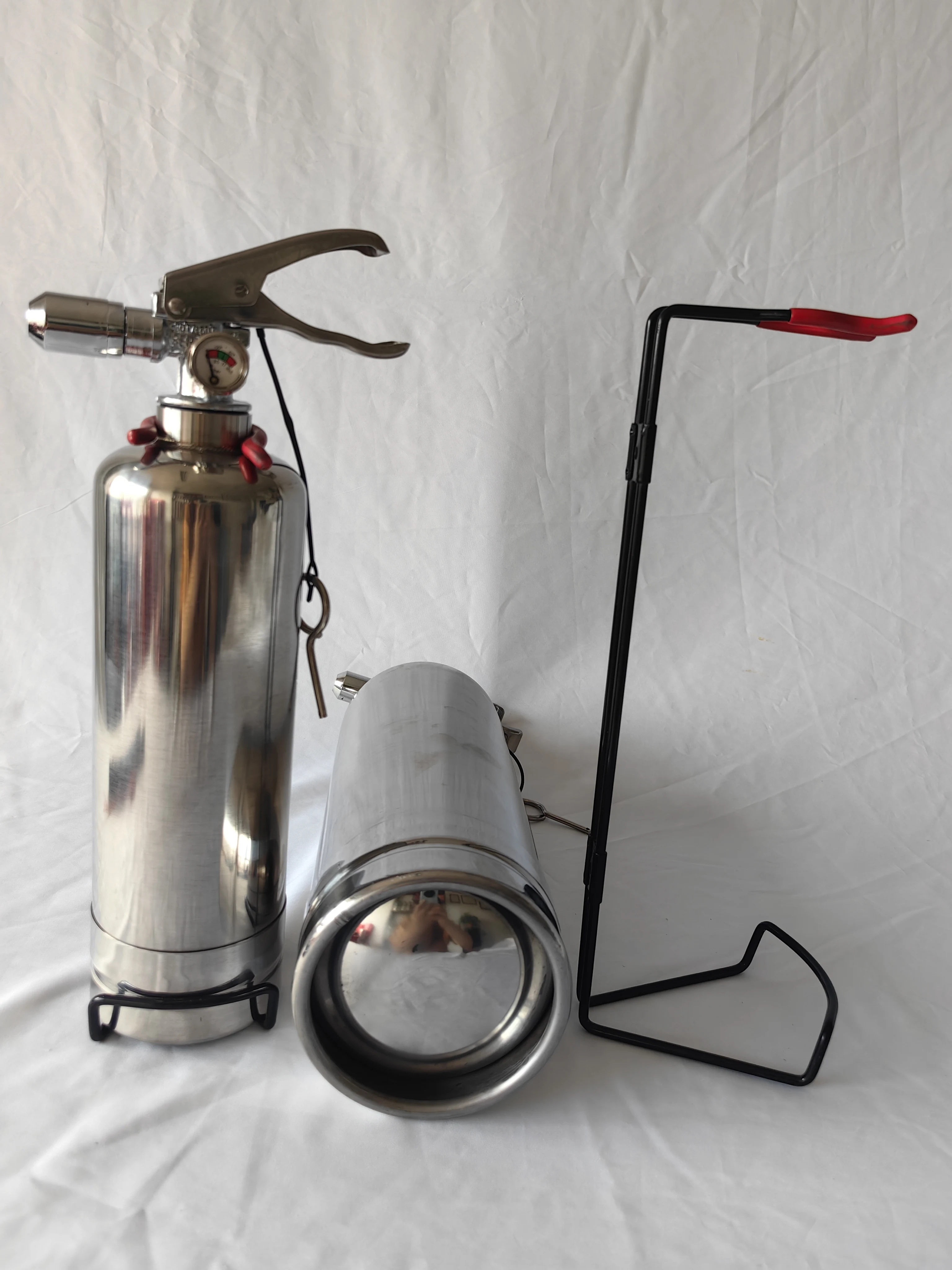 2L 3L 6L 9L Empty Type Stainless Steel SUS 304 Extinguisher with All the Fire Fighting Accessories