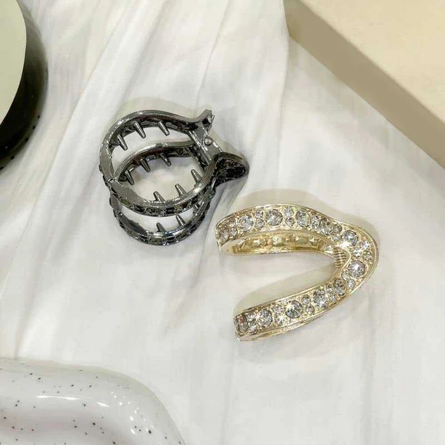 V-shaped Plastic Gripping Clip Rhinediamond-inlaid High Claw Clip Elegant Retro Senior All-matching Hair Claw