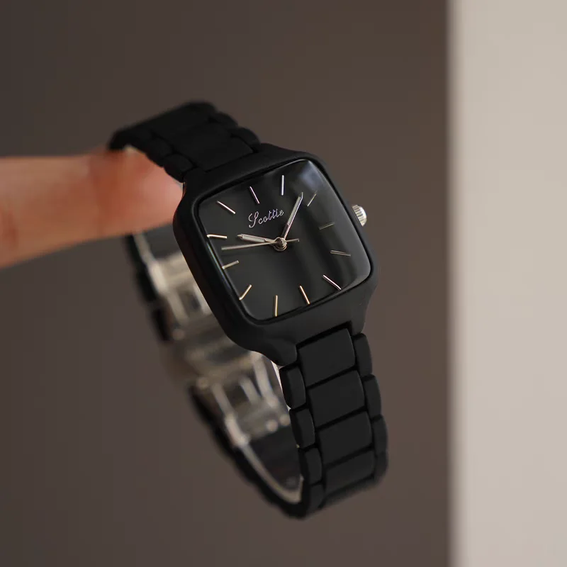 Scottie 9718 Luxury Quartz Watch for Women - Elegant Bamboo  display picture 1