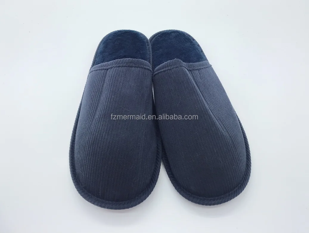 2024 Wholesale Soft Fashion Winter Rubber Faux Fur Comfy Sole Lady Men Slides Plush slippers for Women Cotton House Shoes