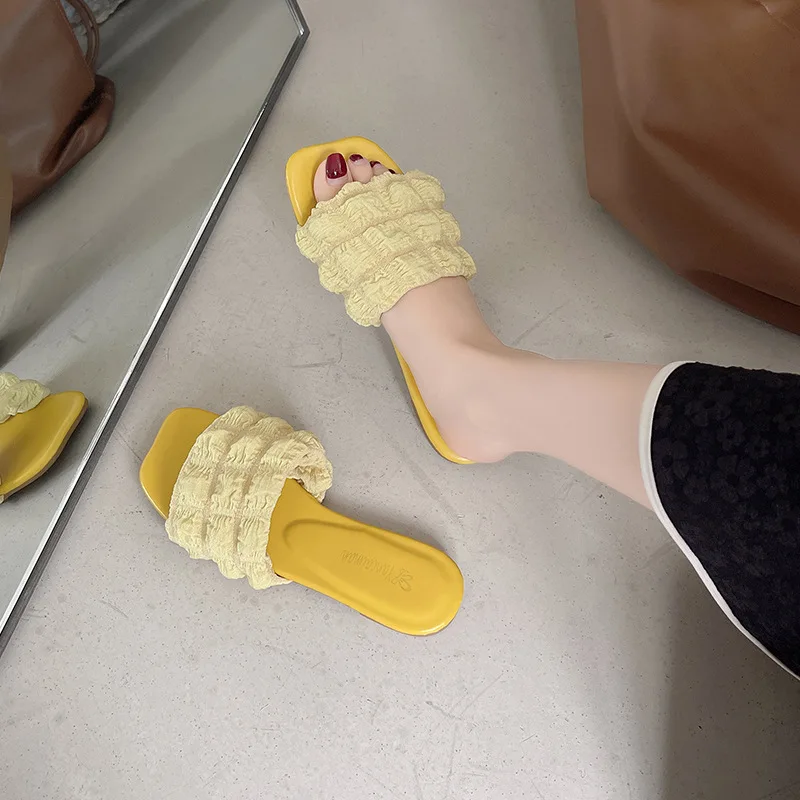 Stylish Summer Women's Casual Slippers With Square Heel Oem