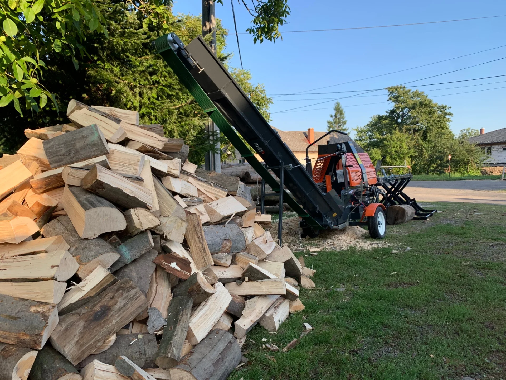20ton Gasoline Firewood Processor with Log Lifter and Table