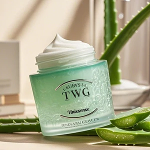 Factory Hot Sale Customised Price Christmas New Year Gift Centella Asiatica Moisturising Cream Lightening Hydrating Facial Cream