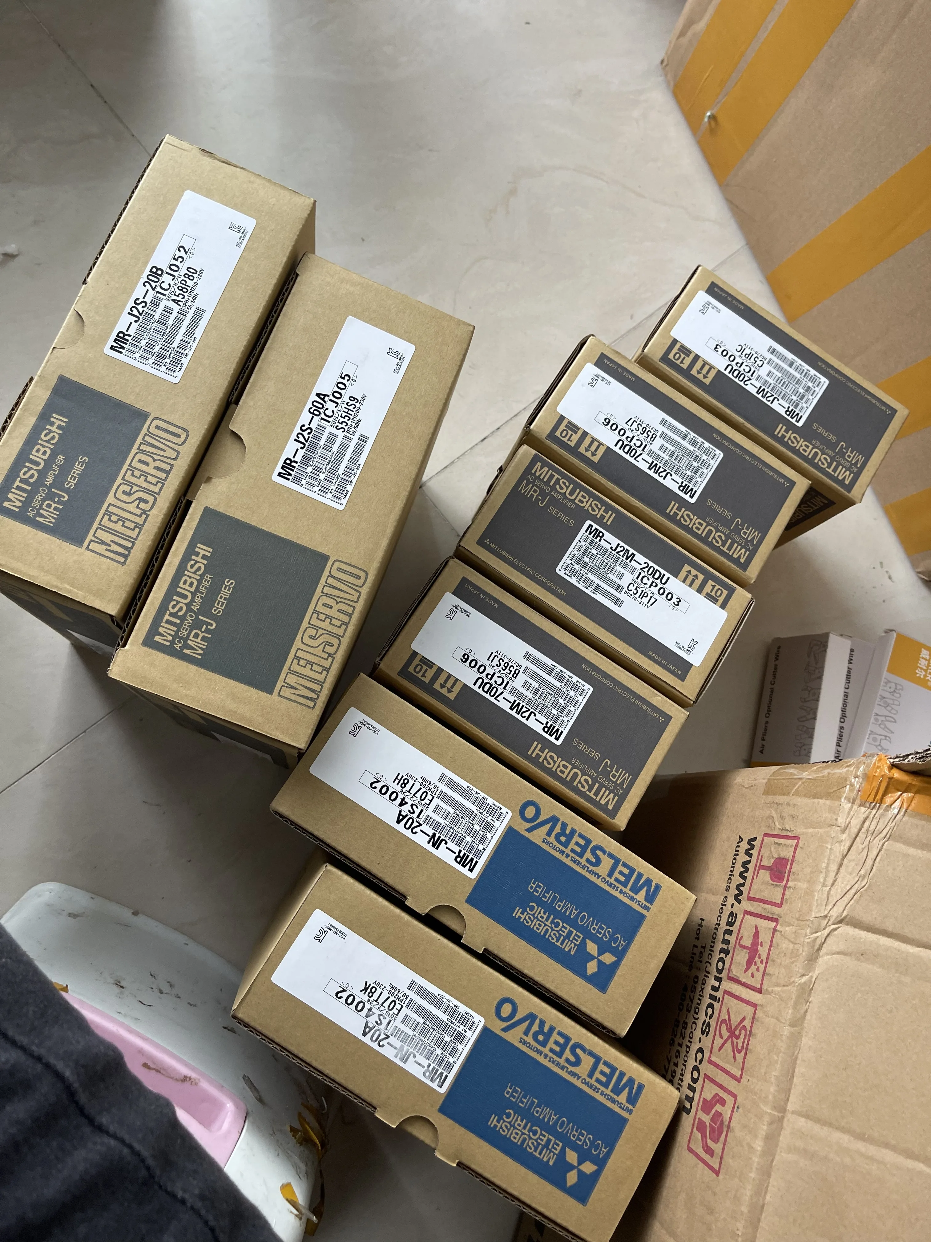 Mitsubishi AC Servo Amplifier MR-J2S-20B MR-J2S-60A MR-J2M-70DU MR-JN-20A