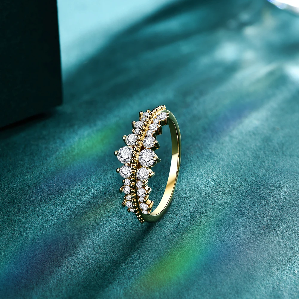 Top Fashion 18K Gold Jewelry Brilliant 3MM Round Shape Lab Diamond  Surrounding Elegant 18K Gold Plated Rings