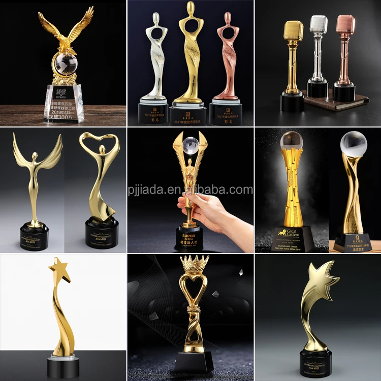 クリスタルガラスダイヤモンドトロフィーと賞彫刻ロゴスポーツ