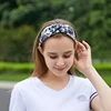 Fascia per capelli in seta con motivo blu e bianco