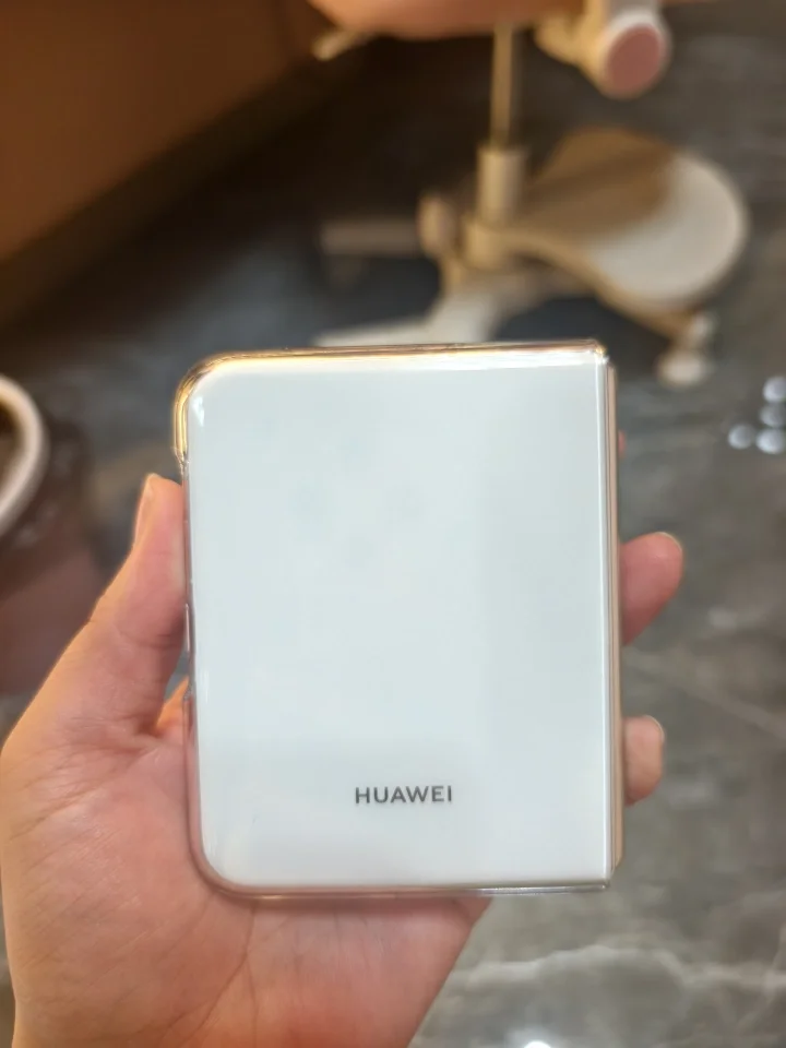 Huawei Pura X 5G Folding Phone - 6.3