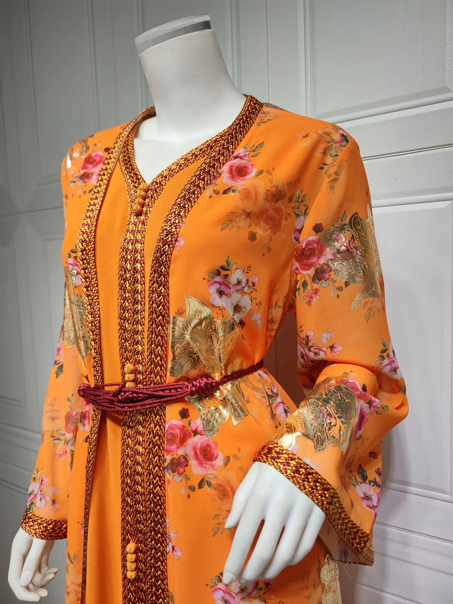 Arab Dubai Muslim Chiffon Printed Gold Long Robe Buy Long Sleeve