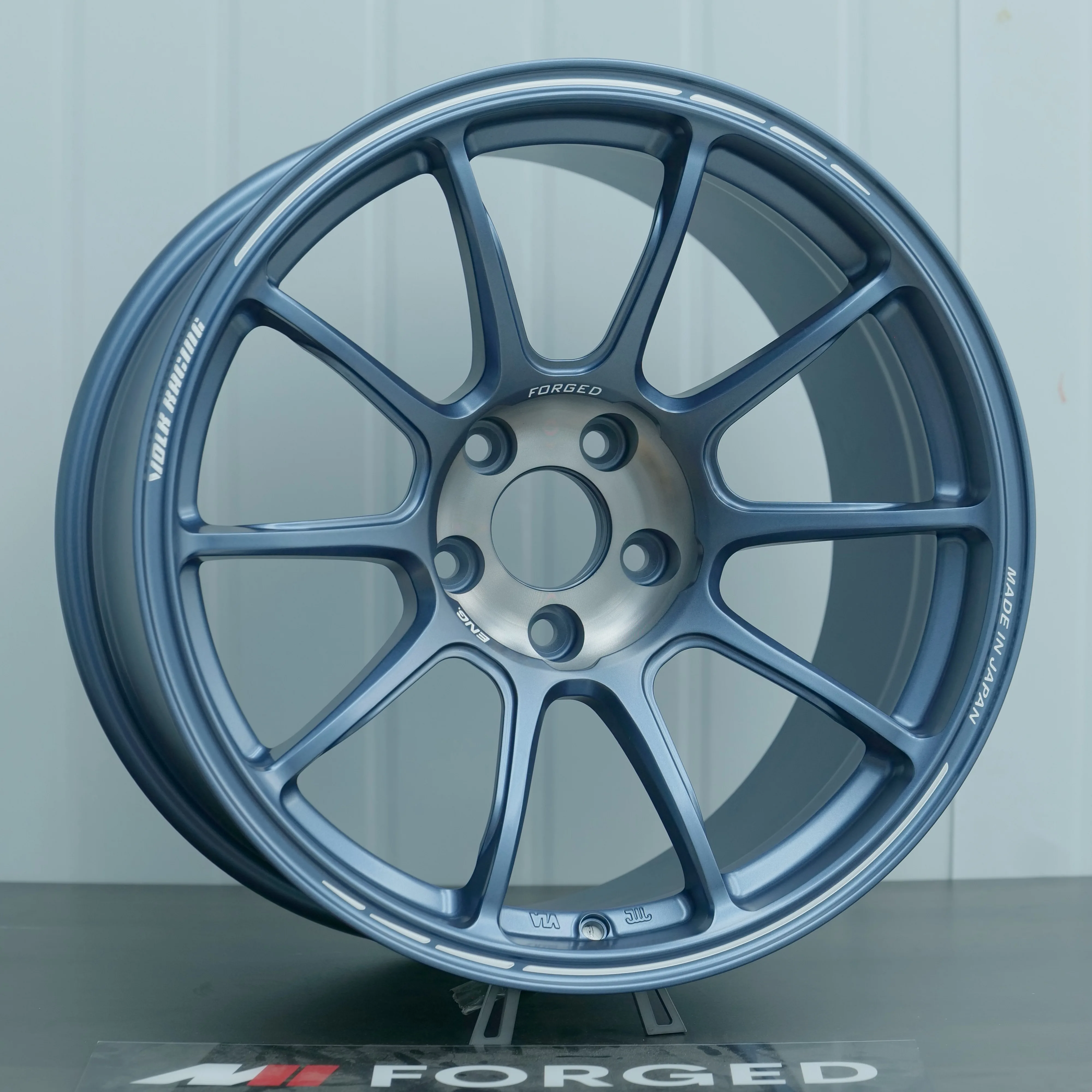 MNフォージドVolk Racing Sport Ze40リム ダイヤモンドダークガンメタル