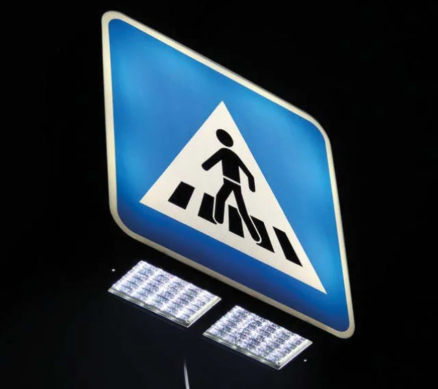 Hot selling LED overhead crosswalk traffic sign Long lifetime LED waterproof customized Visible distance of 250 meters
