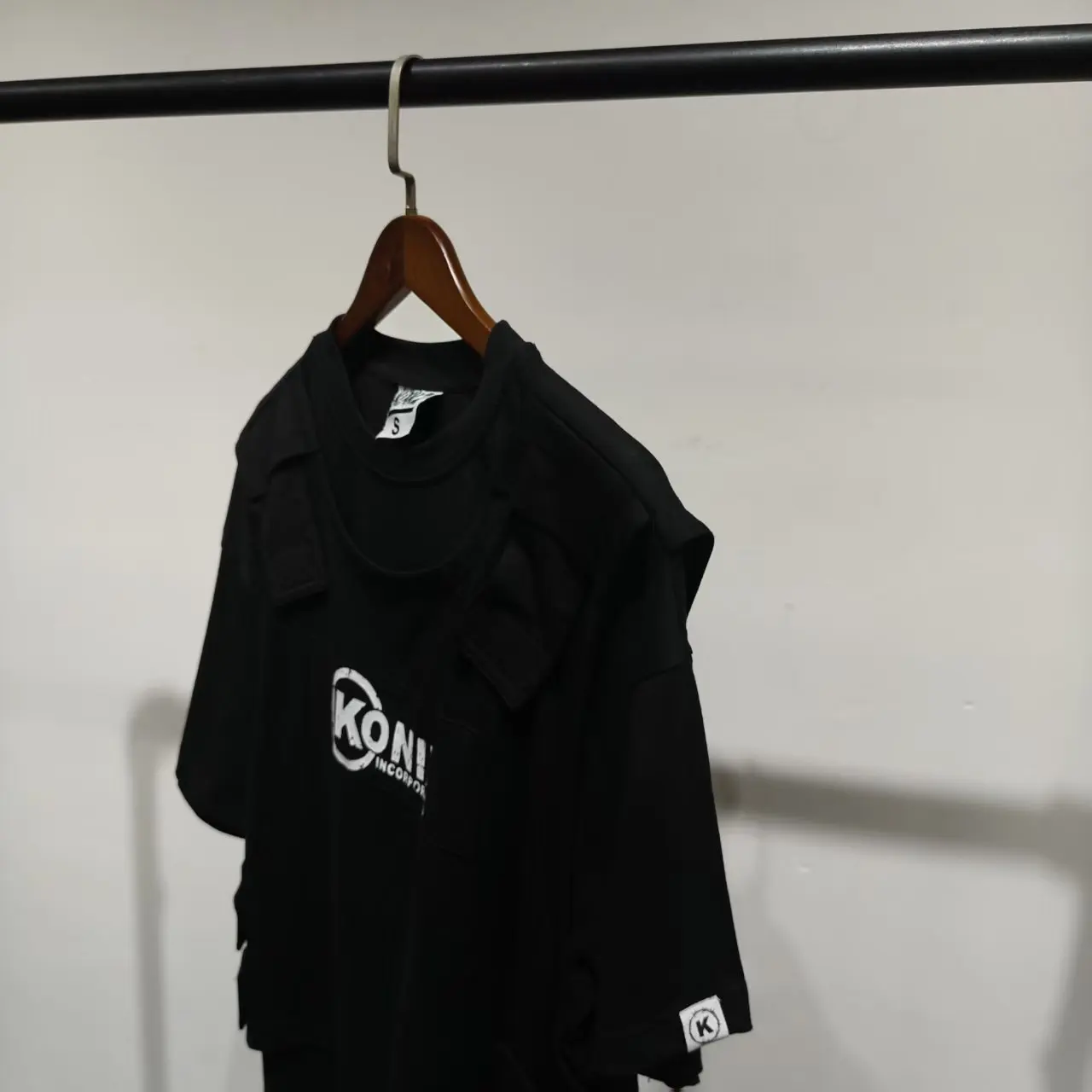 High Quality Heavy Weight Black Designer Acid Wash Boxy T Shirt with Tank Tops Vintage Distressed Manufacturer for Men gallery 3