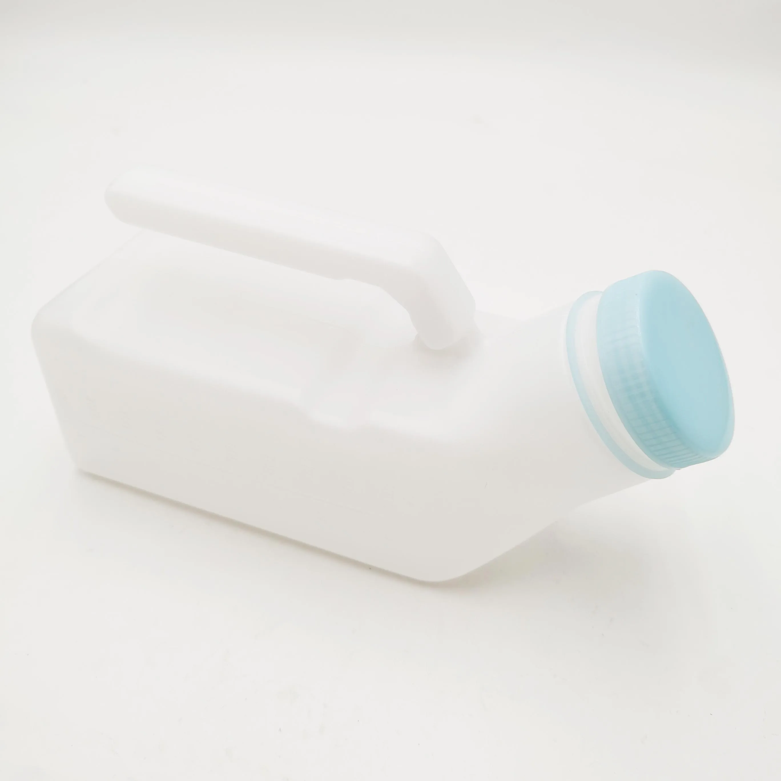 Spill Proof Screw Plastic Portable Urinal Bottle With No Leakages