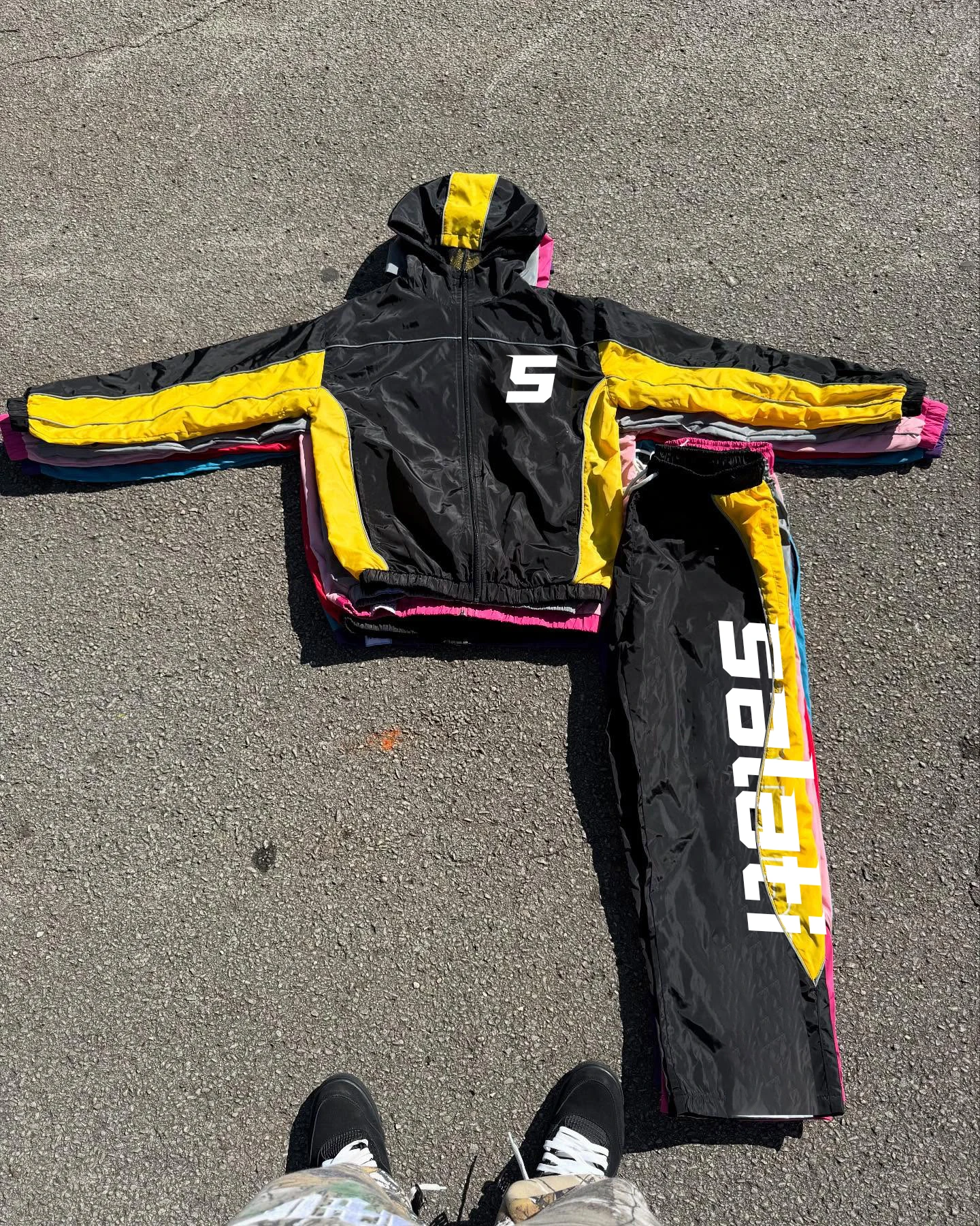 Custom Men Nylon Sweatsuits Windbreaker Top Quality Two Pieces Waterproof Tracksuit New Design Print Windbreaker 2 Piece Sets gallery 8