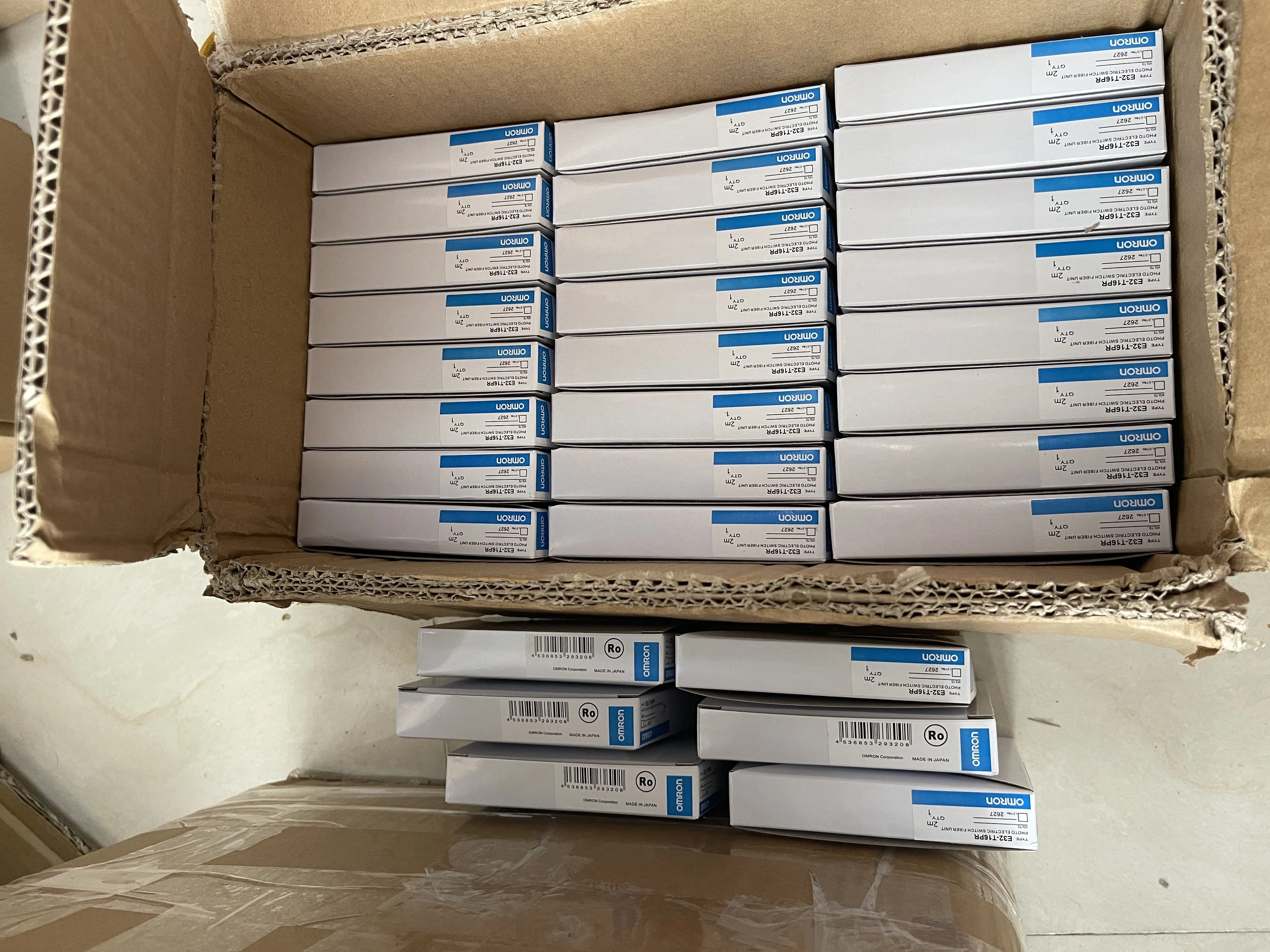 Omron Photoelectric Sensor E32-T16PR