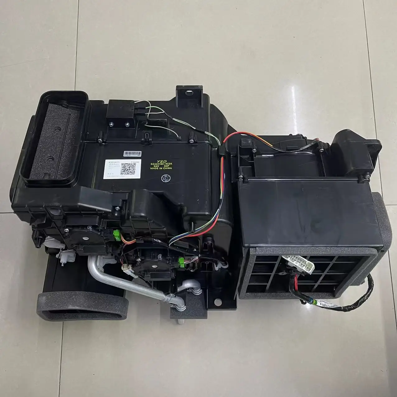 208-979-7610 Excavator Cab AIR CONDITIONER for PC130-7