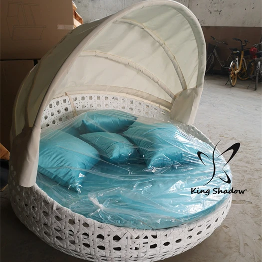 eco friendly chaise lounge