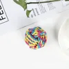 Une balle de 7 cm pèse environ 75 g.