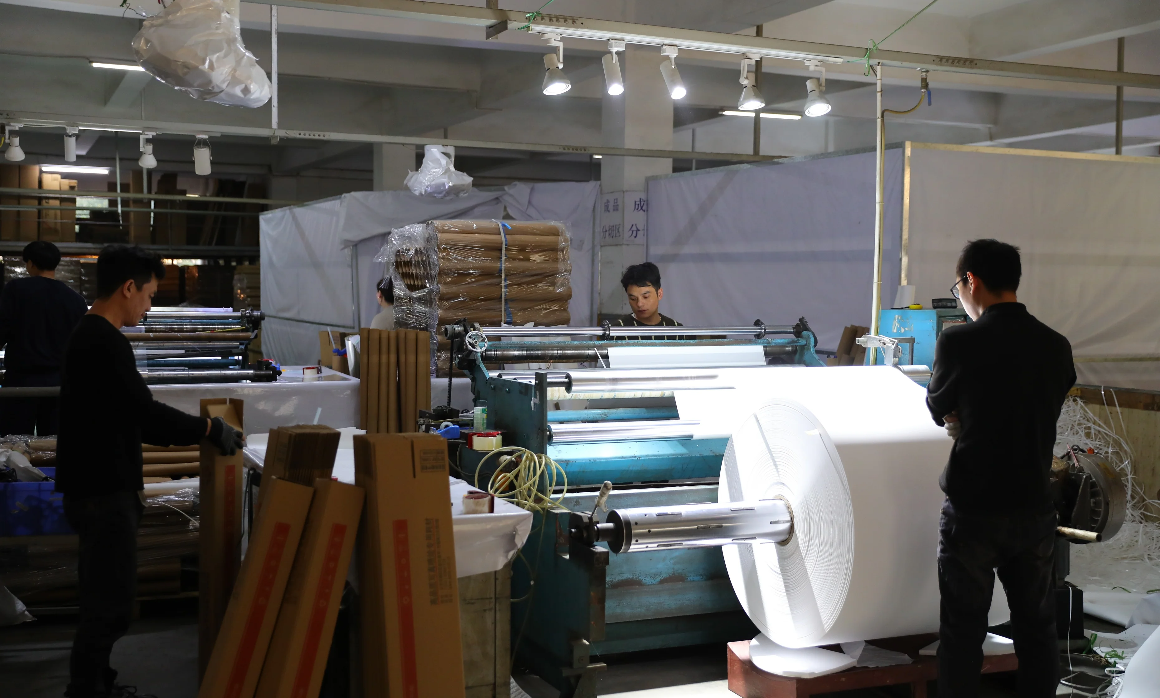 Premium Adhesive Holographic Window Film for Stickers and Security Labels manufacture