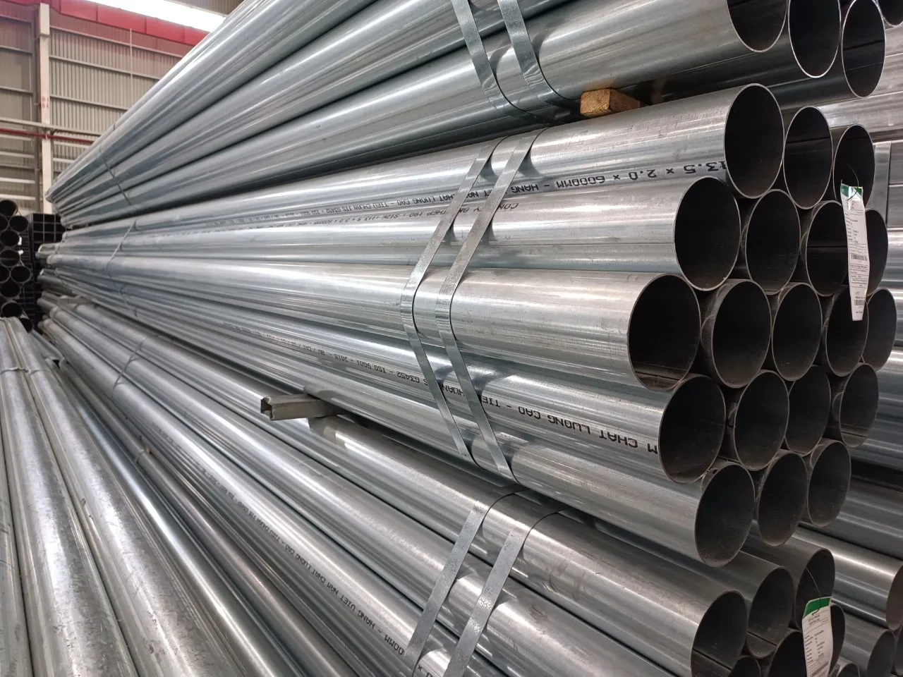 Scaffolding Pipe Bs1139 1.5 Inch Scaffolding Building Erw Ms Steel Pipe ...