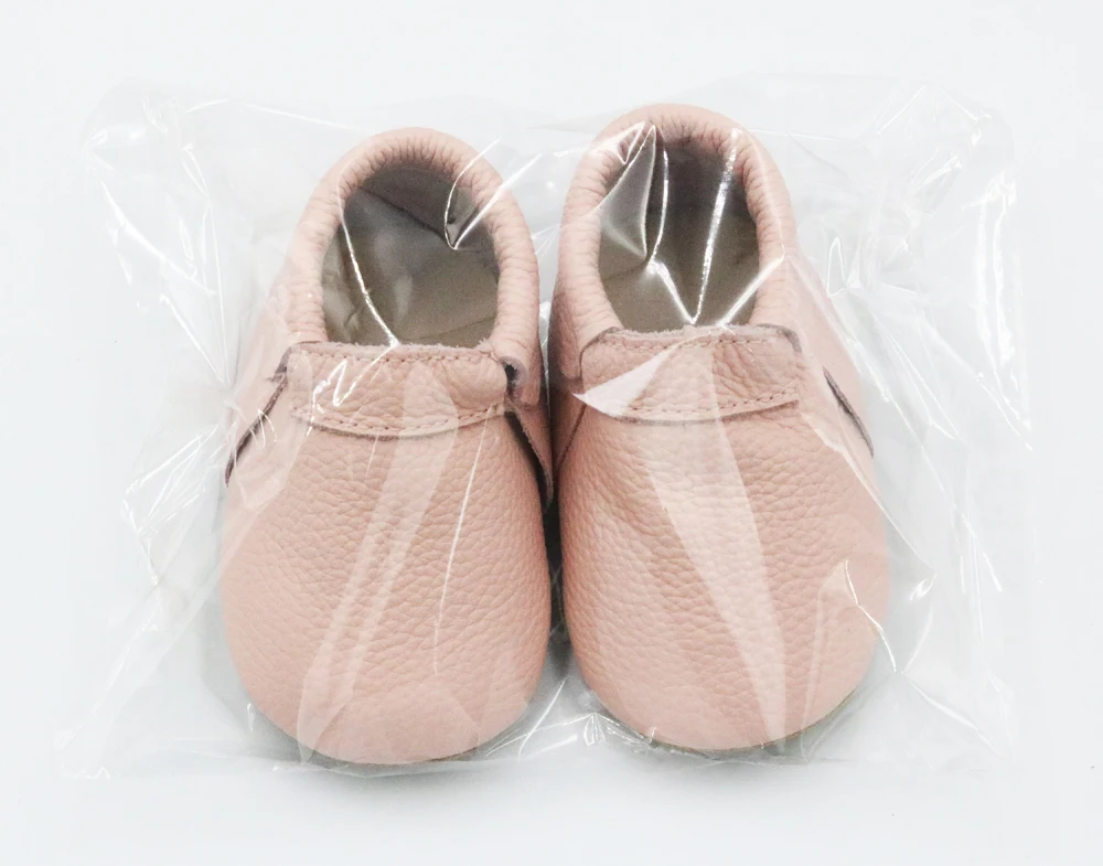 
 Лидер продаж, балетки для девочек белого цвета из замши и текстурированной кожи  