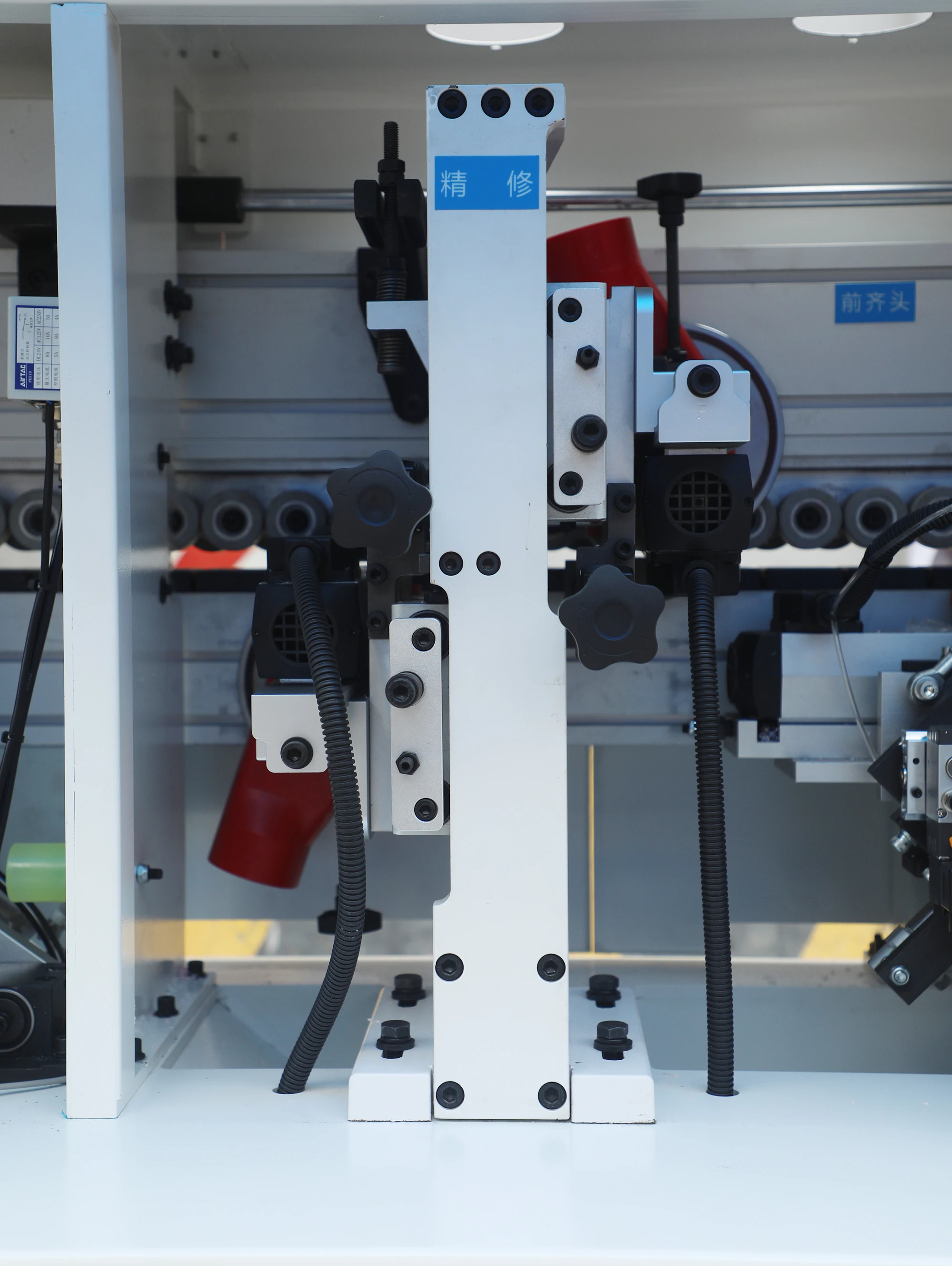 HK268GY Small Edge Banding Machine with Complete Functions