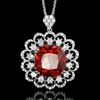 Pendentif corindon rouge avec chaîne Chopin