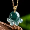 Colgante de jade D173