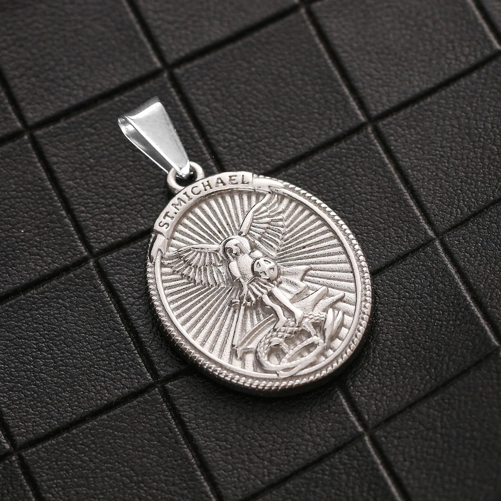 Collana Uomo Con Medaglione Di San Michele – Placcato Oro, Acciaio Inox, Cristiano Cattolico