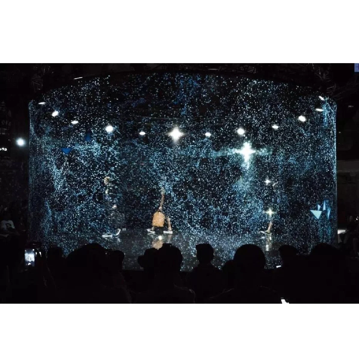 Outdoor Transparent Holographic Projector Mesh Screen for Hologram Events