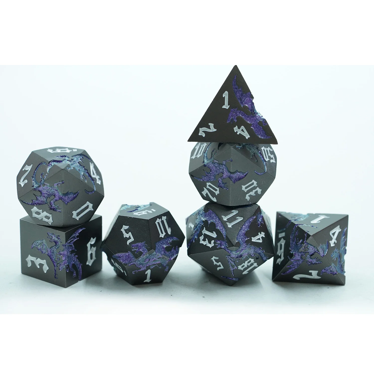 Yeni 7'lik Ejderha Polihedral RPG Zar Seti El yapımı DND Oyunu İyi Fiyata Çinko Alaşım Metalinden Yapılmıştır