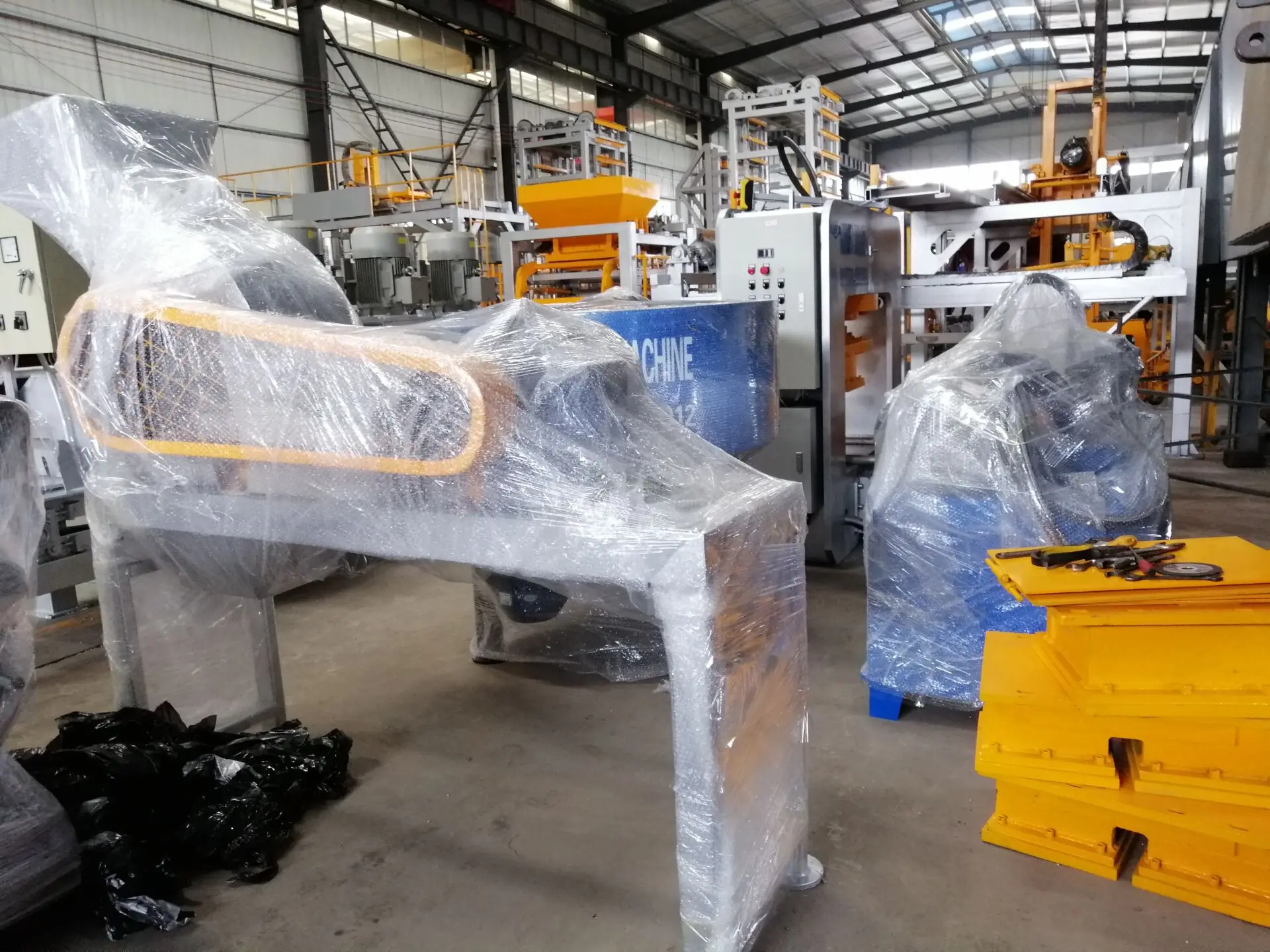 Hongfa Automatic Hft300t Terrazzo Tile Making Machine Concrete Roof