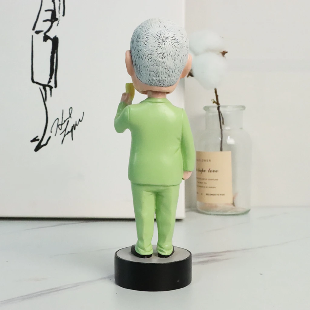 OEM ODM Handmade Custom Bobblehead Figures Resin Crafts Bobblehead Personalized for Decoration  Figurines Bobblehead Resin Gift factory