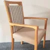 Senior-friendly chair 020