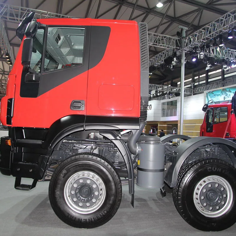 Howo 12-Wheeler Dump Truck with 500HP Manual Transmission Diesel Fuel Left Steering Euro 2 Emission Standard Slagging Transport