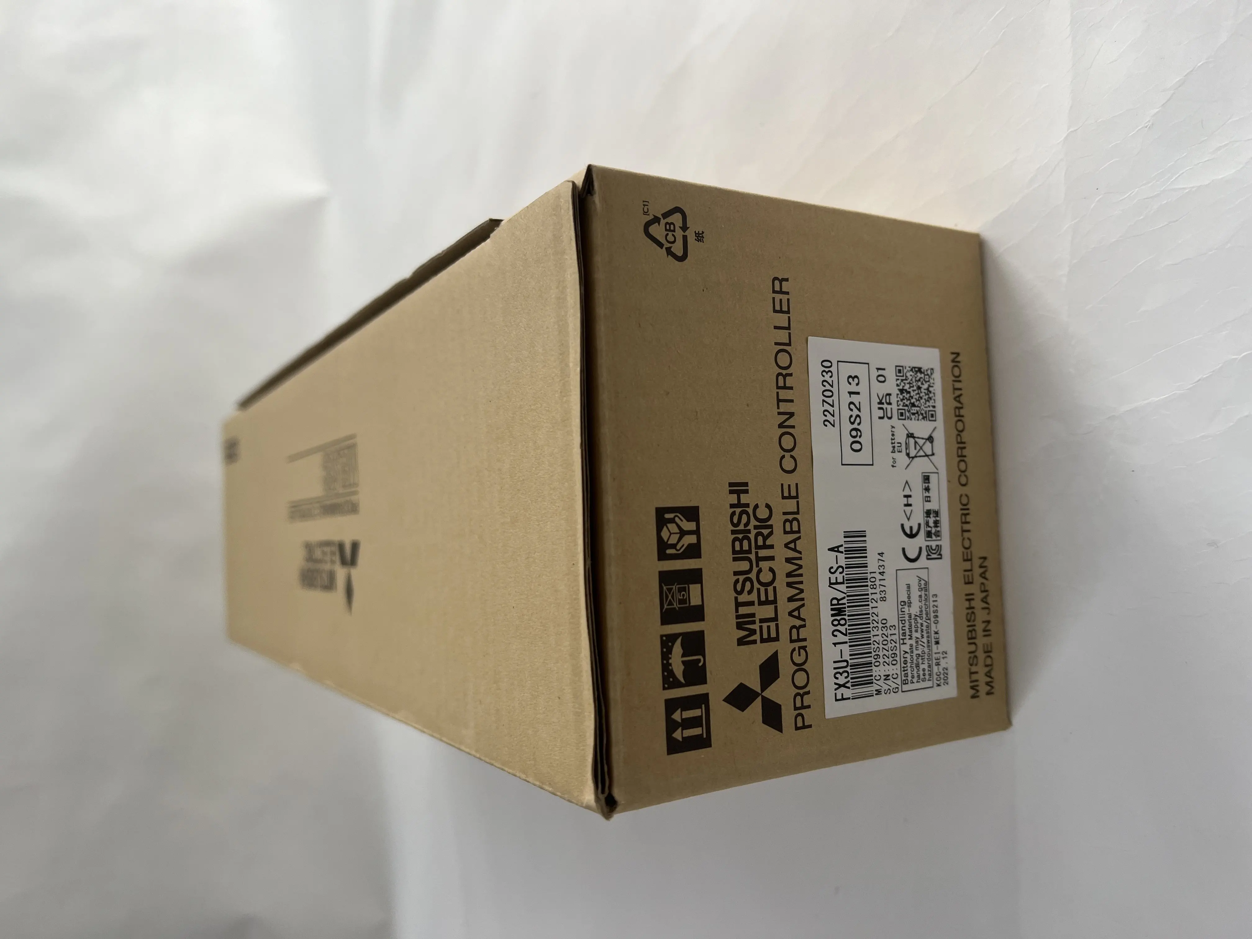 Mitsubishi Programmable Controller FX3U-128MR/ES-A Mitsubishi Programmable Controller FX3U-128MR/ES-A