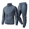 Gris-bleu avec revers à revers noirs