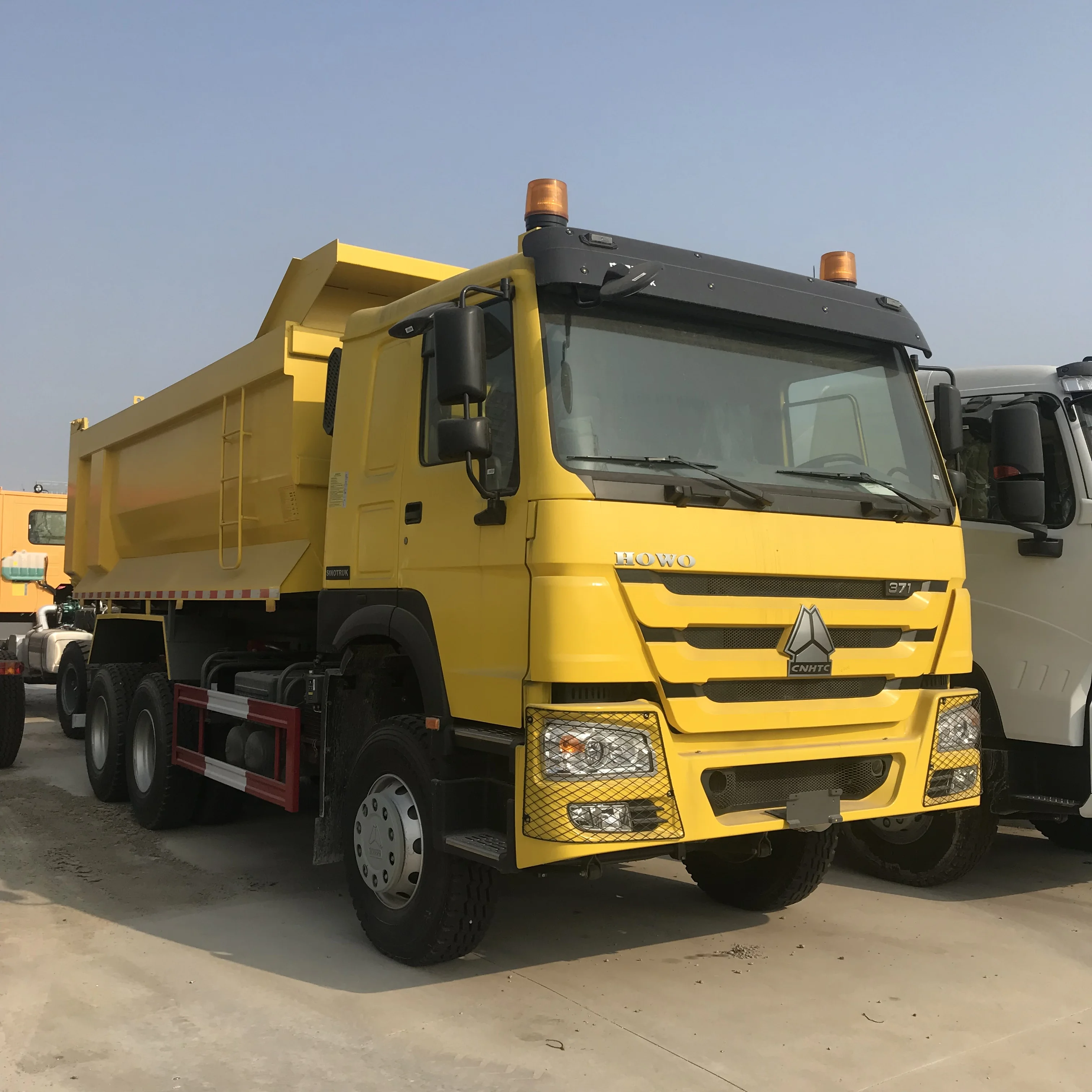 Prices for Used Howo 30 Ton 40t Sand Faw Tipper Truck Load Capacity for Tanzania