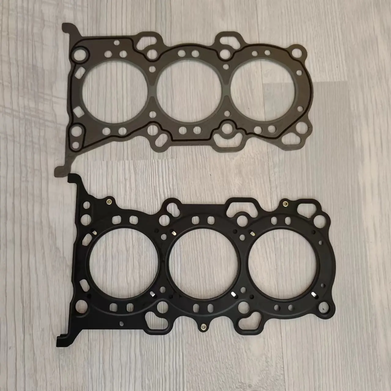 ひであき Head Gasket