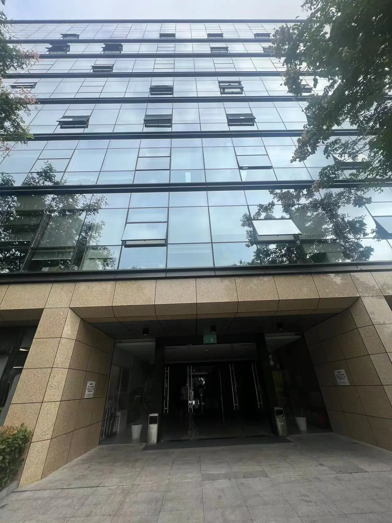 Yiwu Hemengyuan Import And Export Co., Ltd.