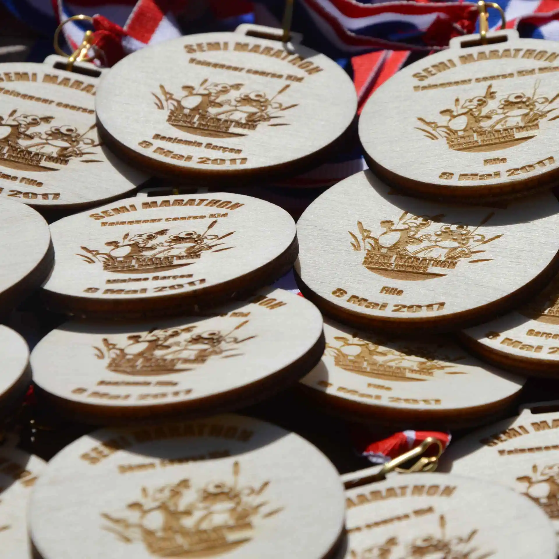 Custom Eco Friendly Unique Key Karate Soccer Football Sports Wood Medal Display Race Baseball Blank Printed Carving Wooden Medal