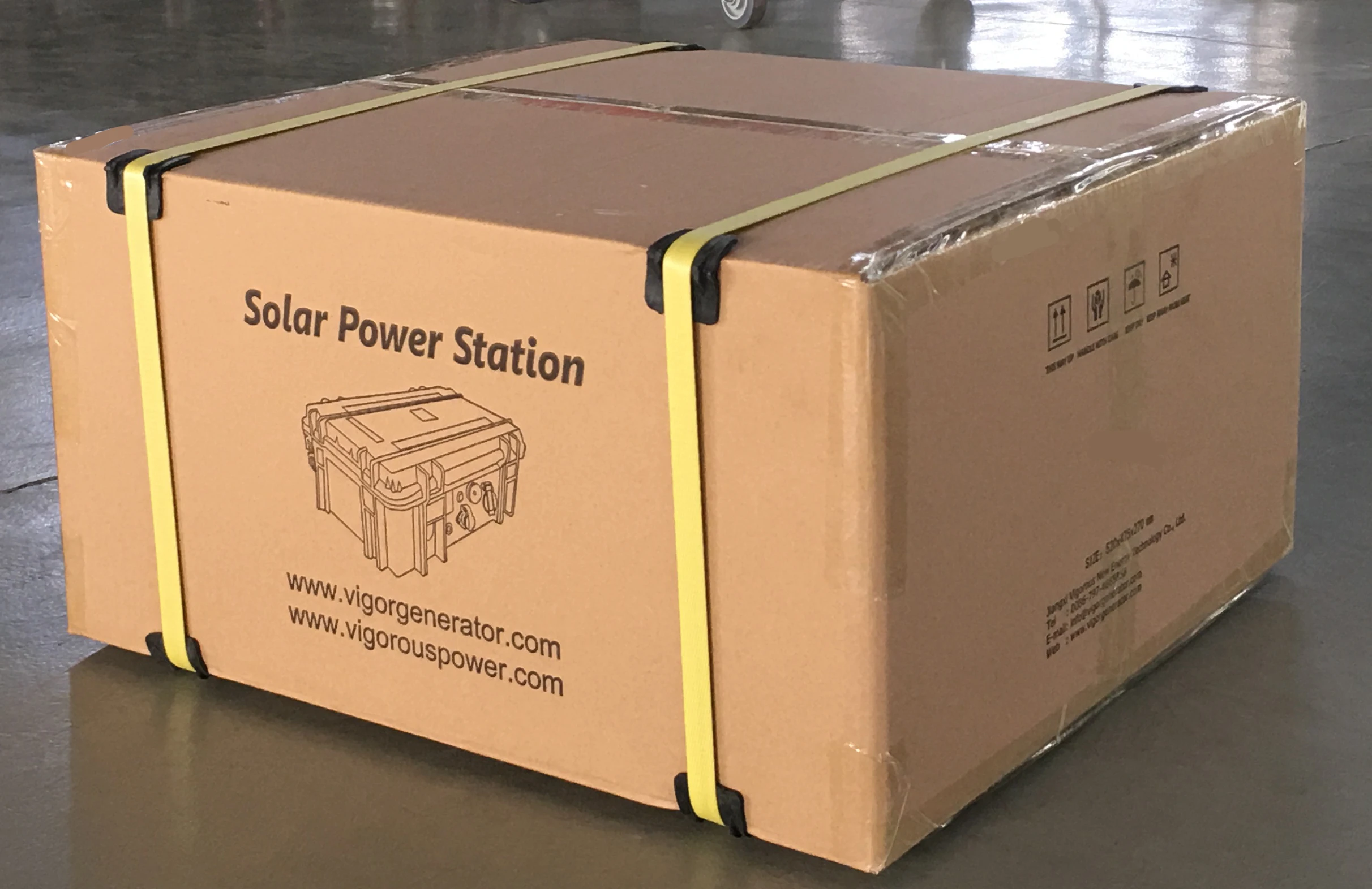 Vigorous Solar Generator System Lithium ion Power Station 220V home ,2000W AC Inverter Outlet Solar Generator from China supplier