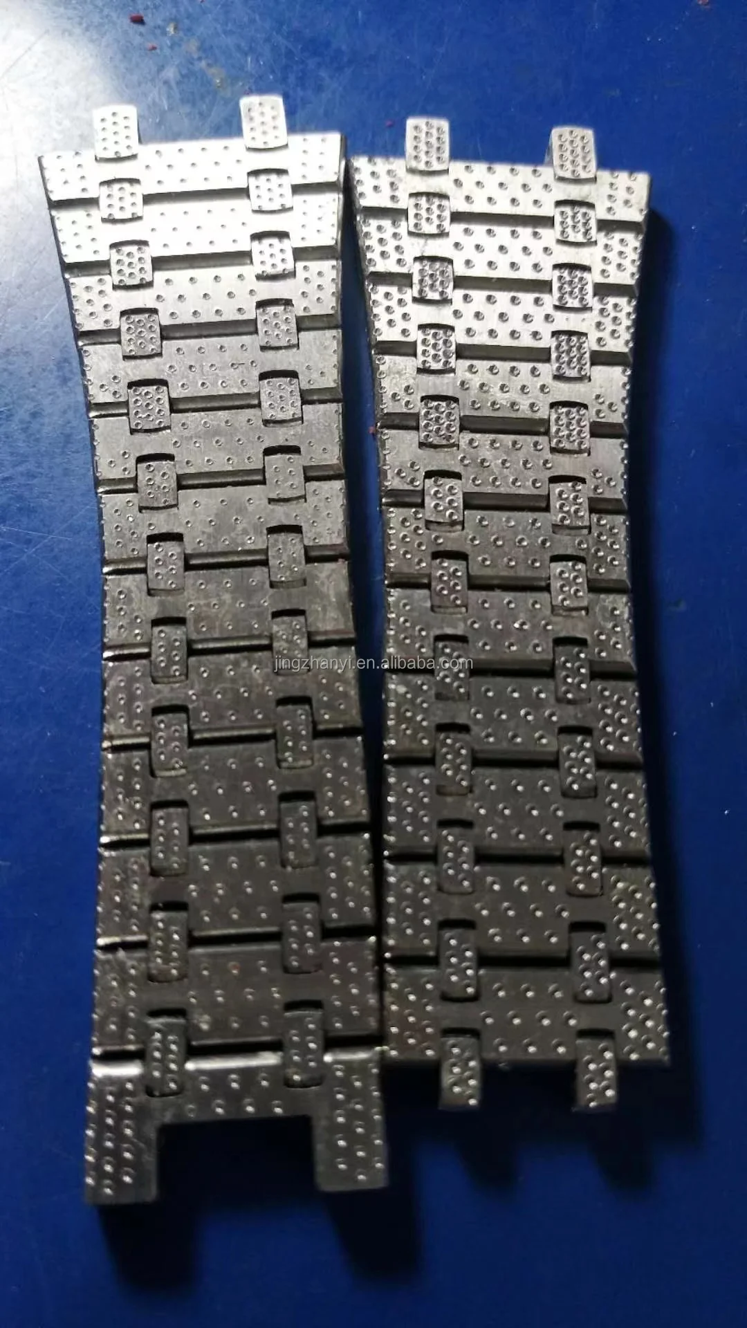 Customized steel watch modified with diamonds Watch accessories modified diamond manufacturing LOGO modification customization