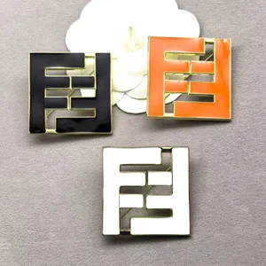 Fashionable Luxury Alloy Designer Brooches with Zircon Designs for Unisex Gift Giving