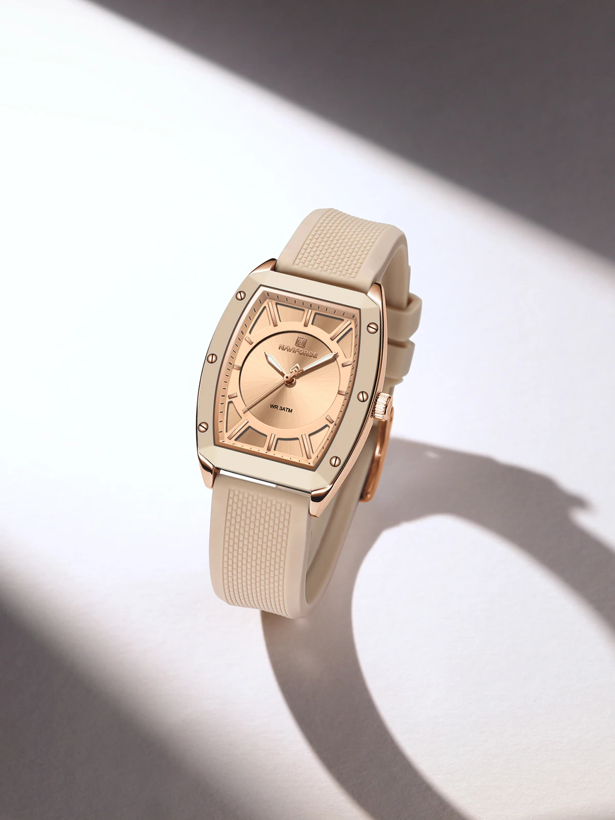 NAVIFORCE 5049 Watch Women Elegant Fashion Quartz Watches Silicone Strap Sports Ladies Watch Big Dial Waterproof Wristwatch